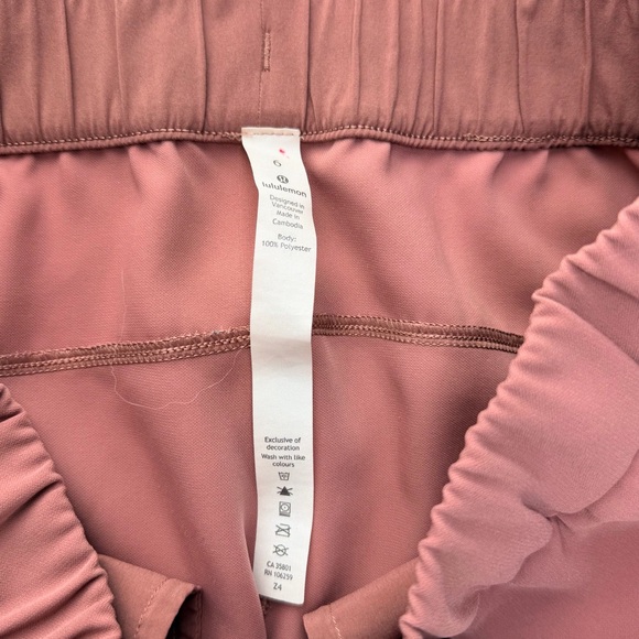 Lululemon Athletica Pink Activewear - Picture 3 of 9